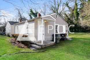 909 Grant St - Photo 1 of 1