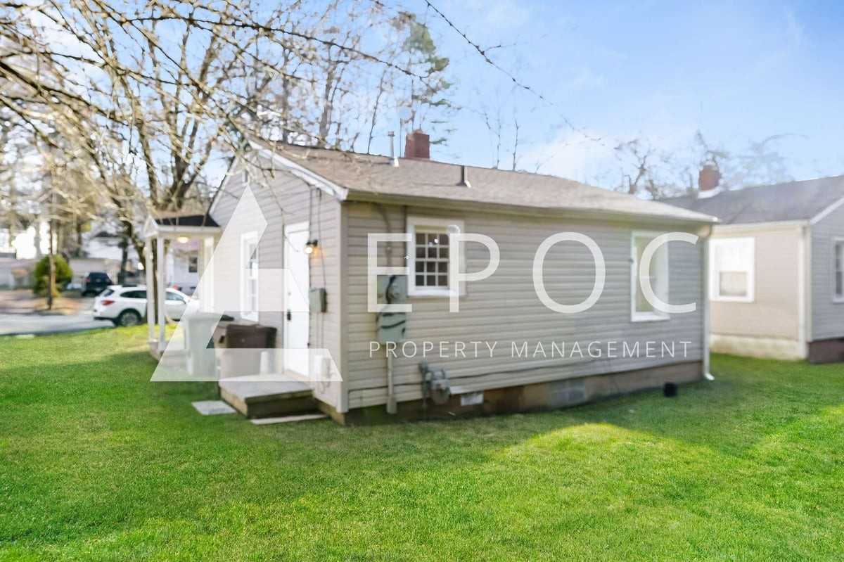 909 Grant St - Photo 2 of 15