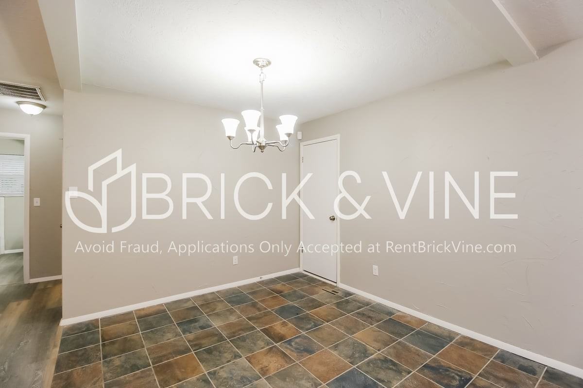 2013 Hardy Dr - Photo 6 of 15