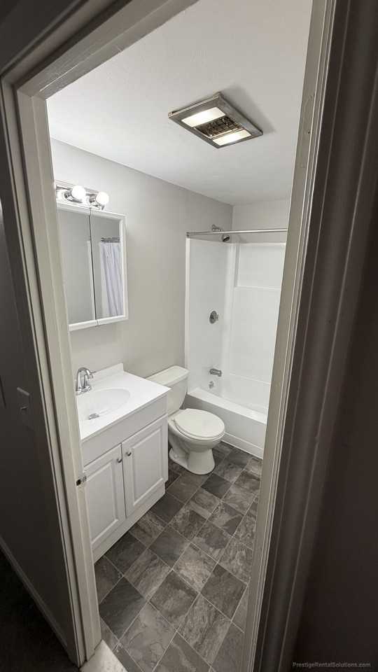 Greentree Ln #301 - Photo 3 of 19