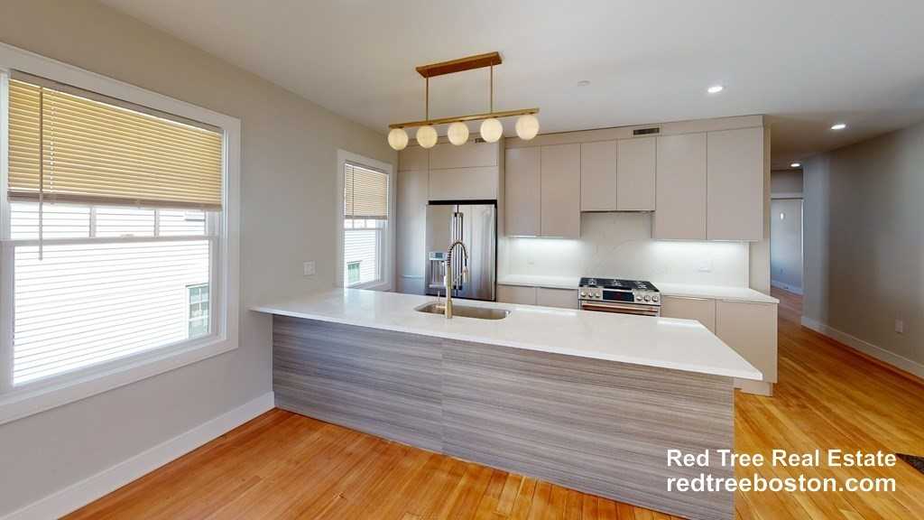 93 Williston Rd #3 - Photo 2 of 11