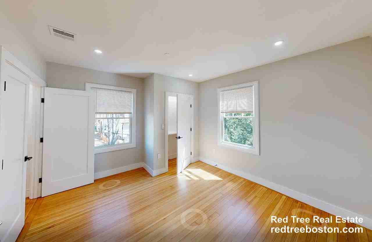 93 Williston Rd #3 - Photo 4 of 11