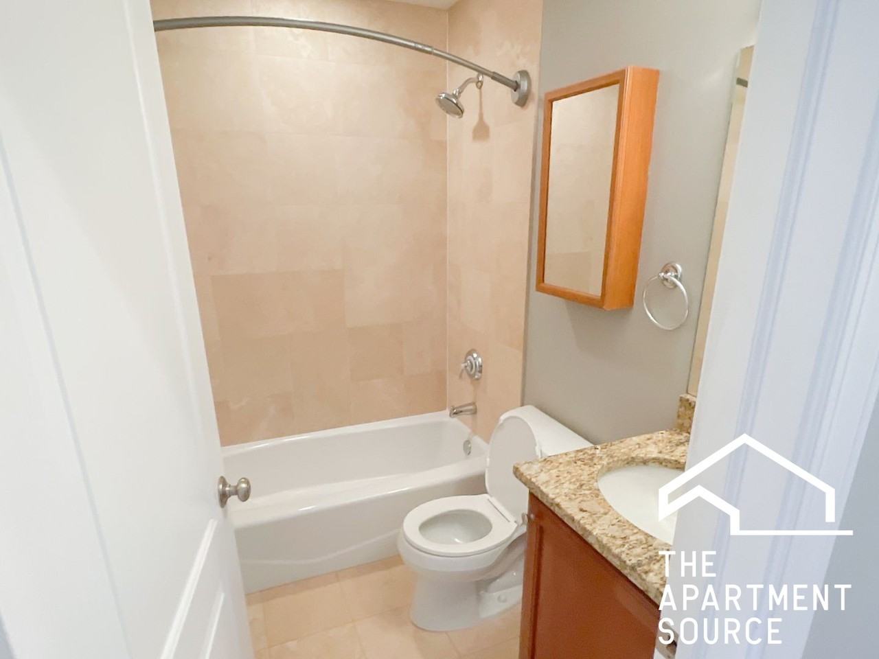 1636 W Grace St #1 - Photo 6 of 9