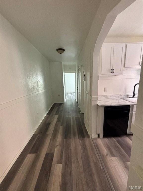 6037 W Florissant Ave - Photo 7 of 11