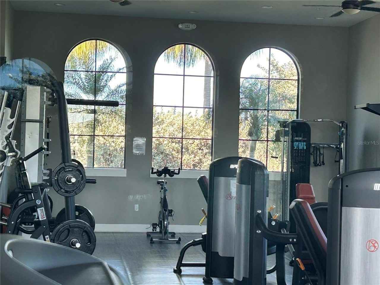 208 Corelli Dr - Photo 6 of 50