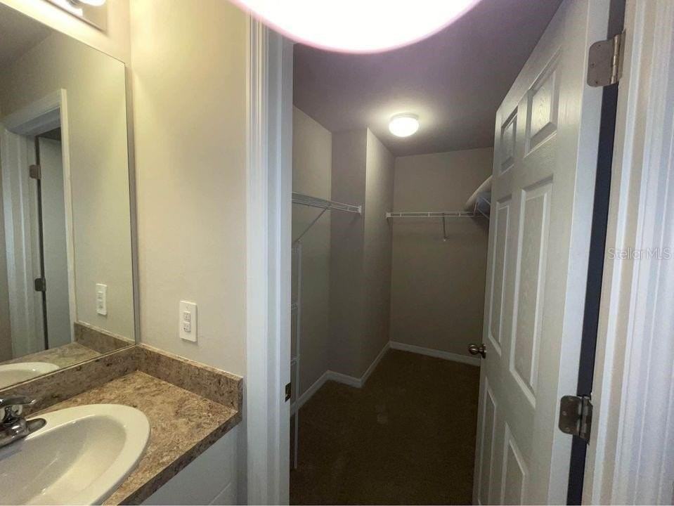 22319 Walton Ave - Photo 6 of 15