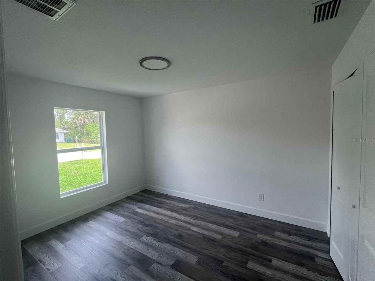 10037 Amicola St - Photo 4 of 10