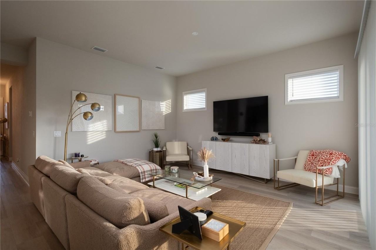 3350 Nw 12th St - Photo 6 of 32