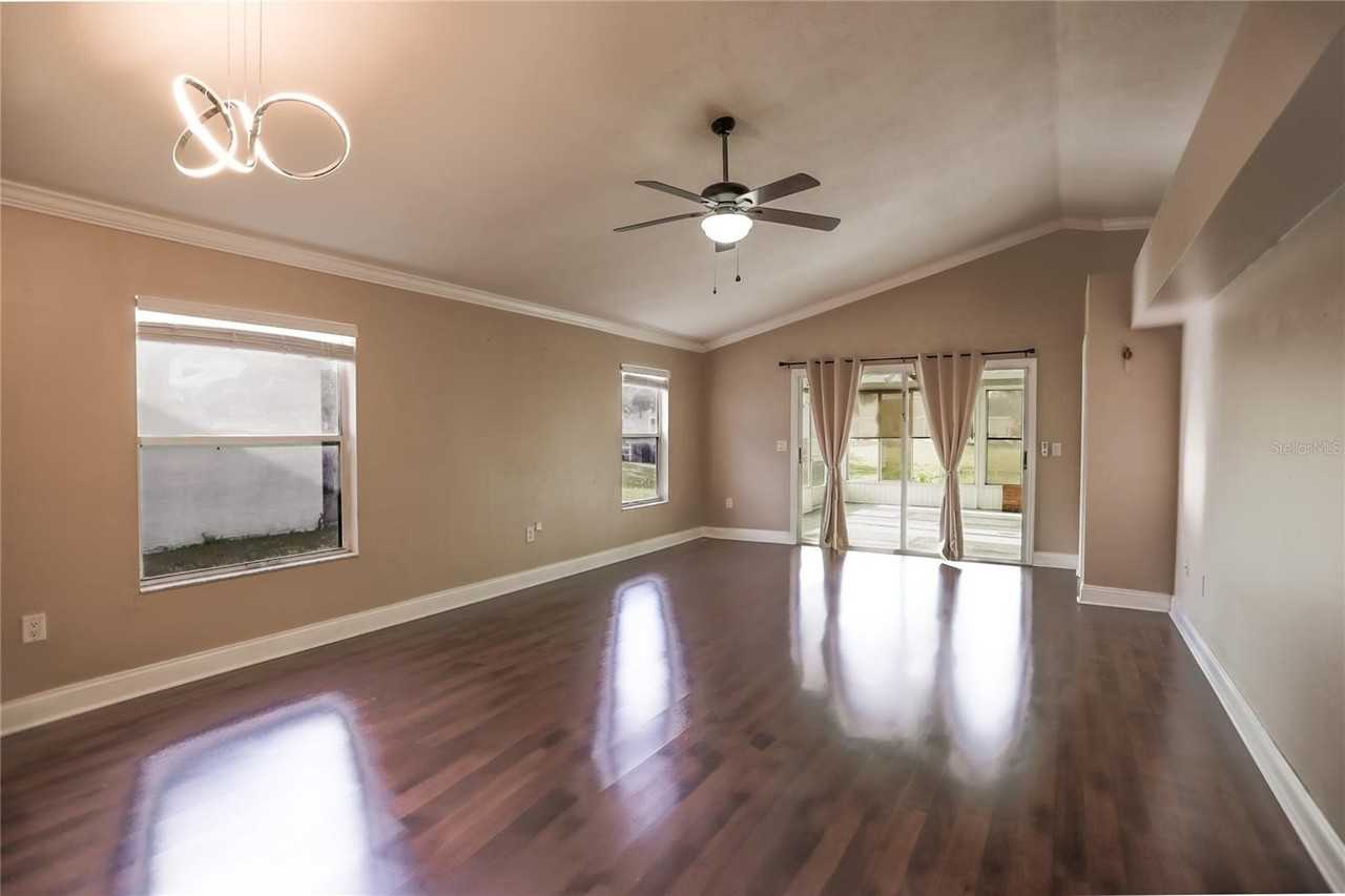 2083 Windward Pass - Photo 5 of 15