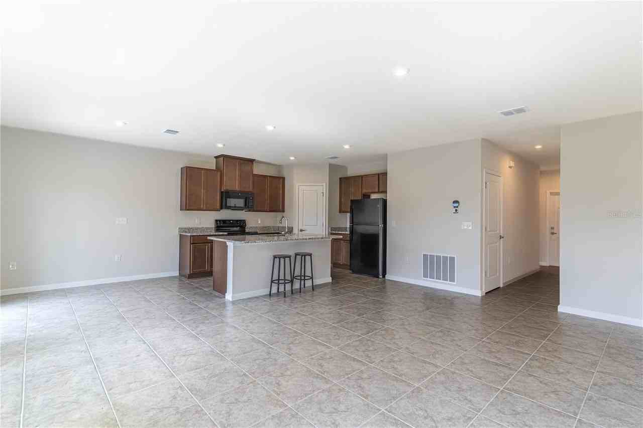 780 Cantaberry Dr - Photo 7 of 26