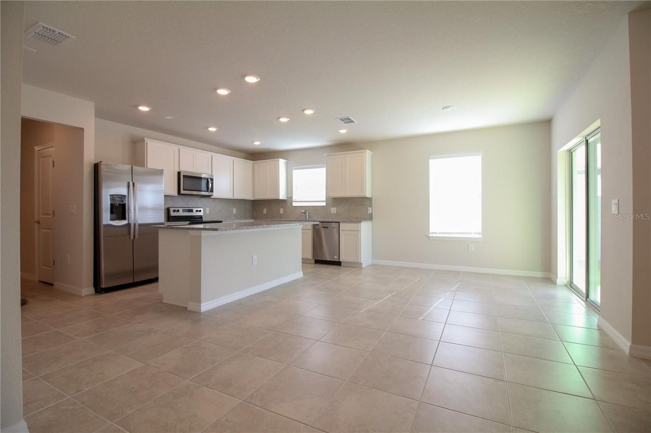 1063 Michelangelo Ln - Photo 4 of 27