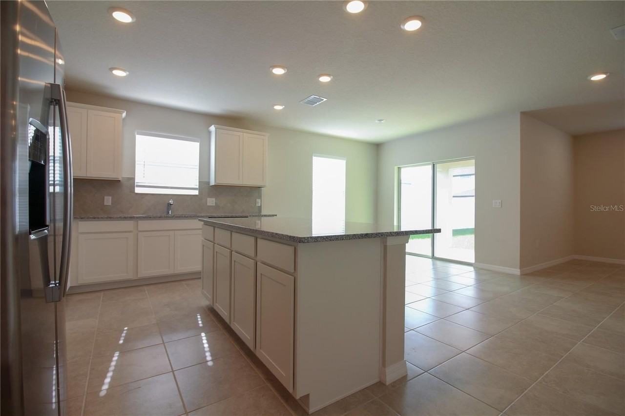 1063 Michelangelo Ln - Photo 5 of 27