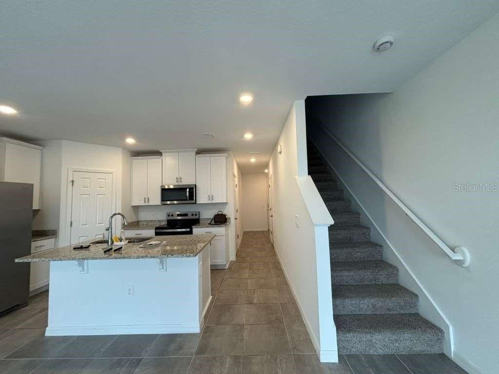 16436 Happy Eagle Dr - Photo 3 of 31