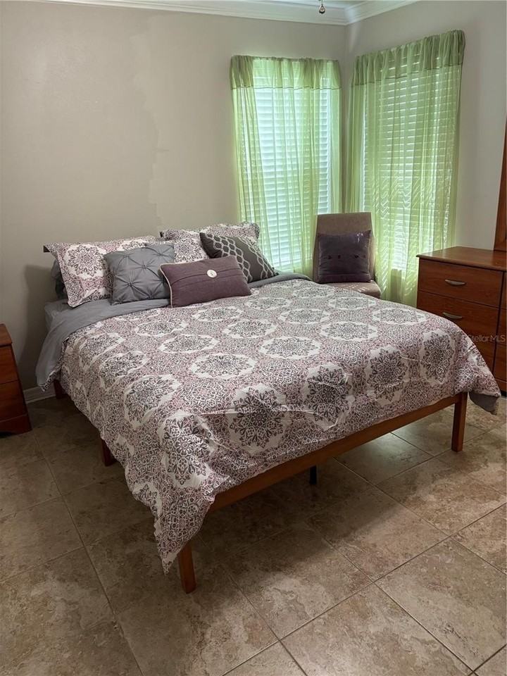 2516 Grassy Point Dr #200 - Photo 5 of 22