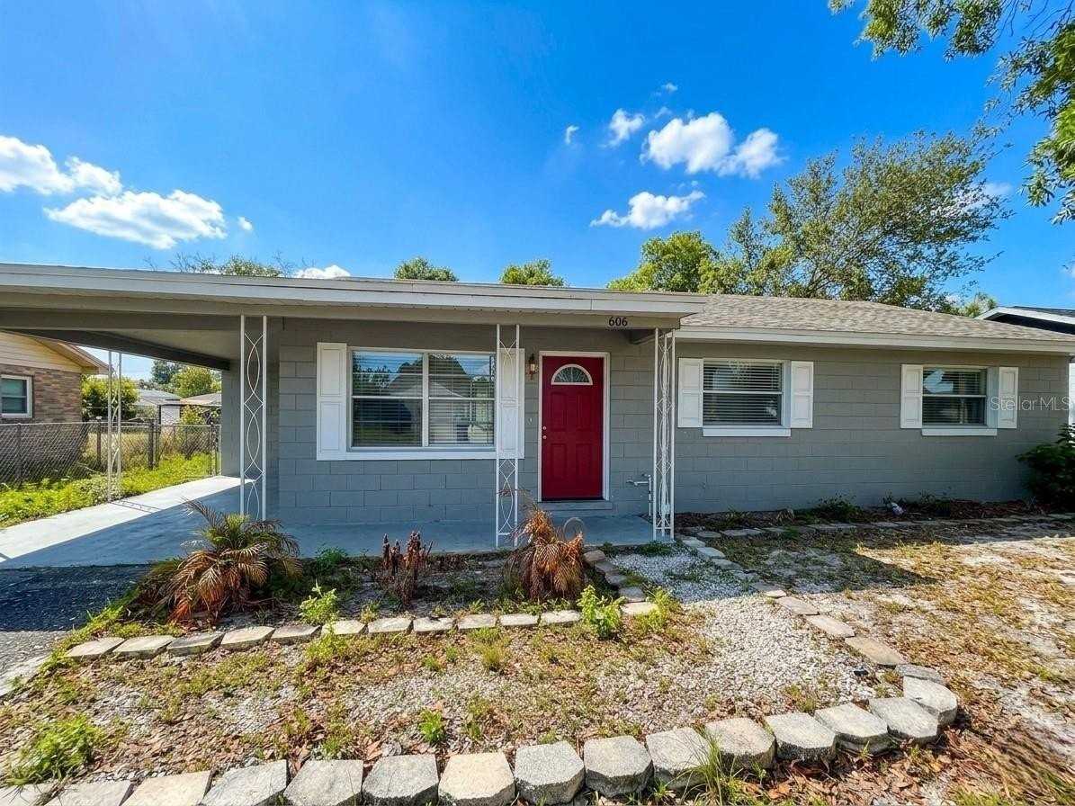 606 Holt Cir - Photo 2 of 18