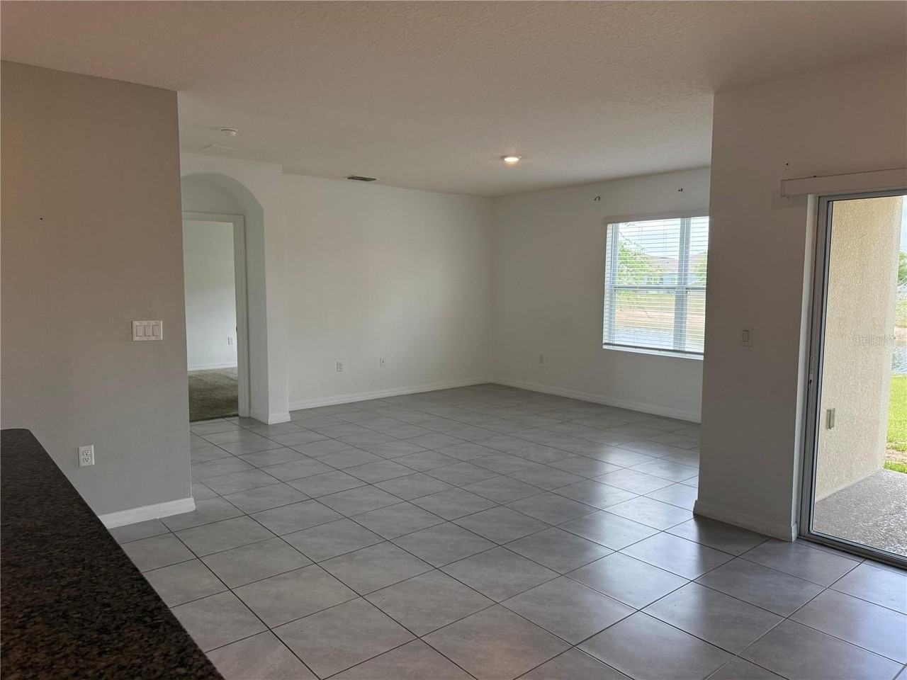 521 Nicken Grv - Photo 7 of 15