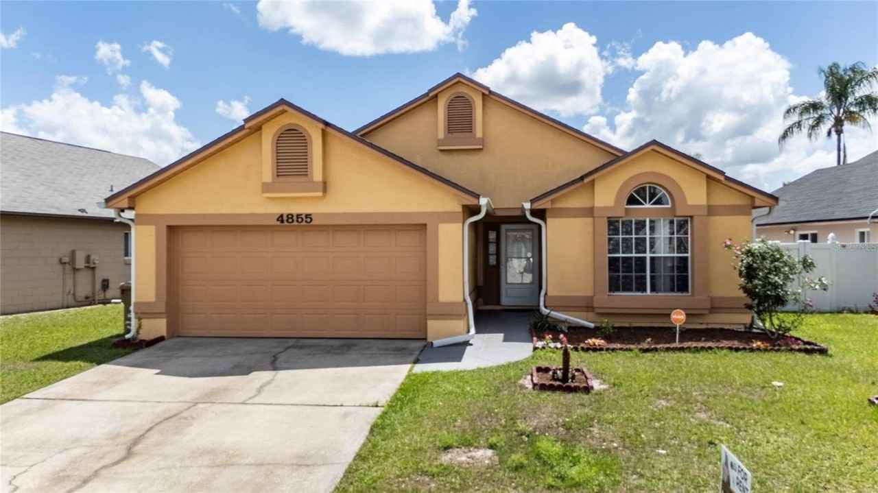 4855 Kingston Cir - Photo 2 of 31