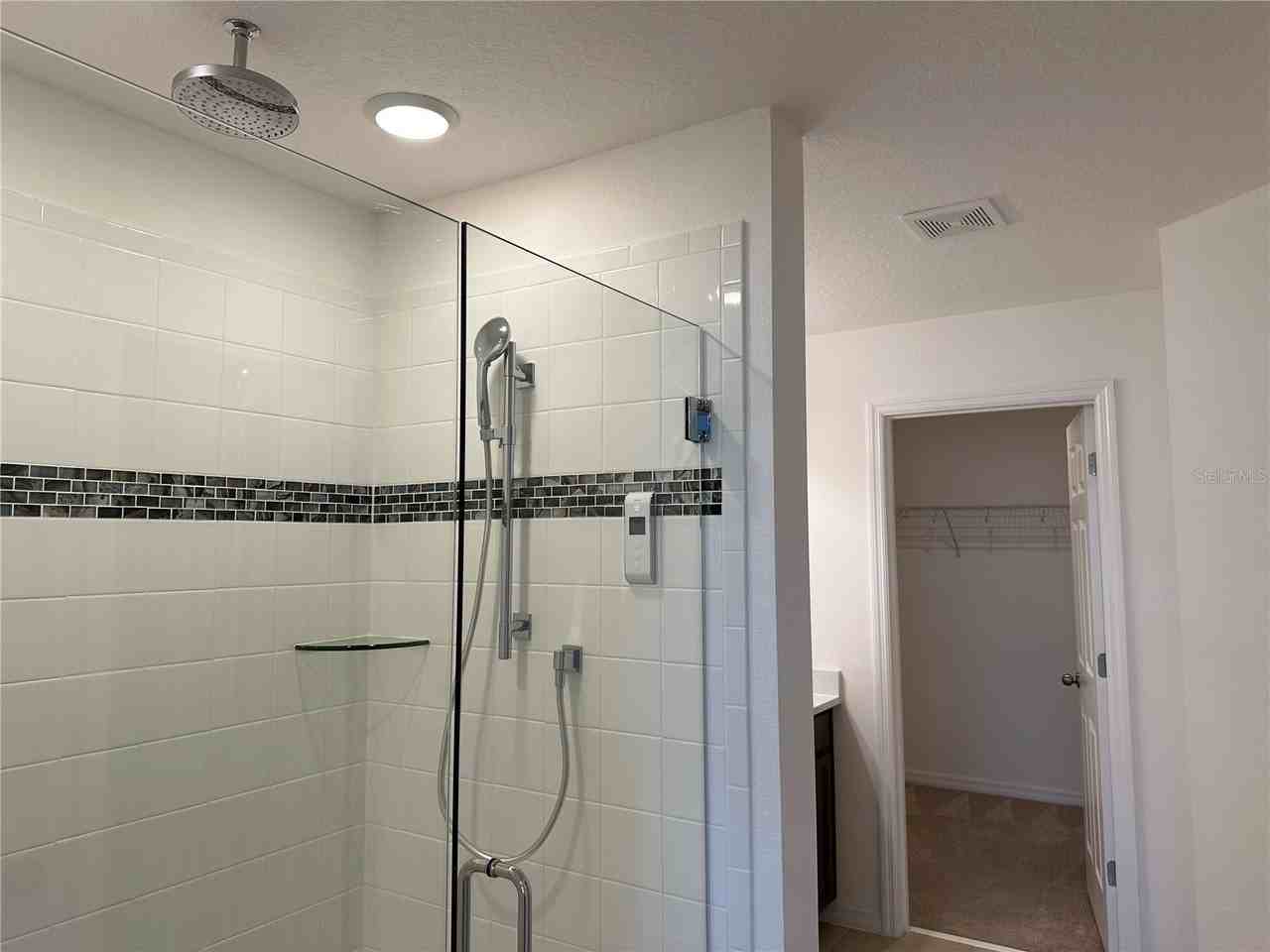 212 Hamlet Loop - Photo 5 of 20