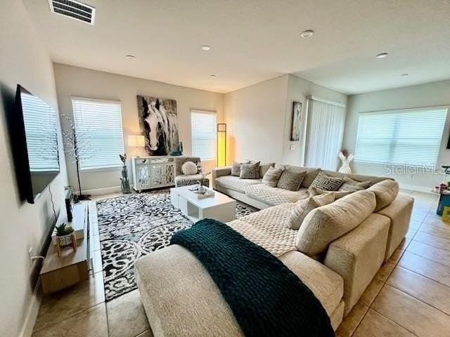 8351 Greenway Ave - Photo 3 of 24