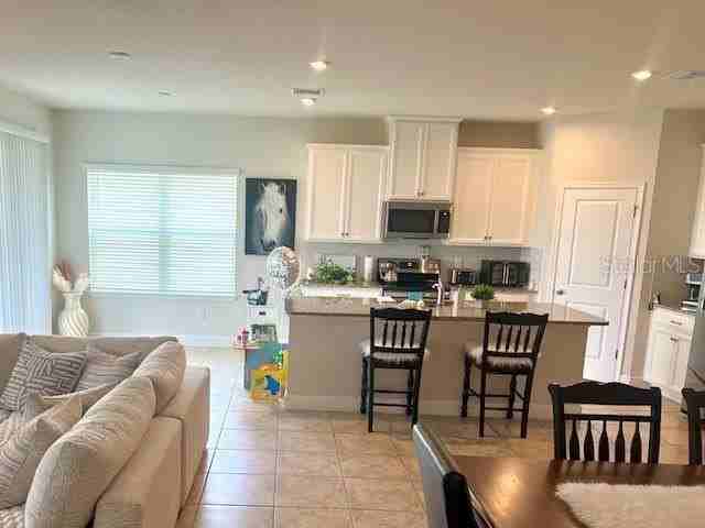 8351 Greenway Ave - Photo 7 of 24