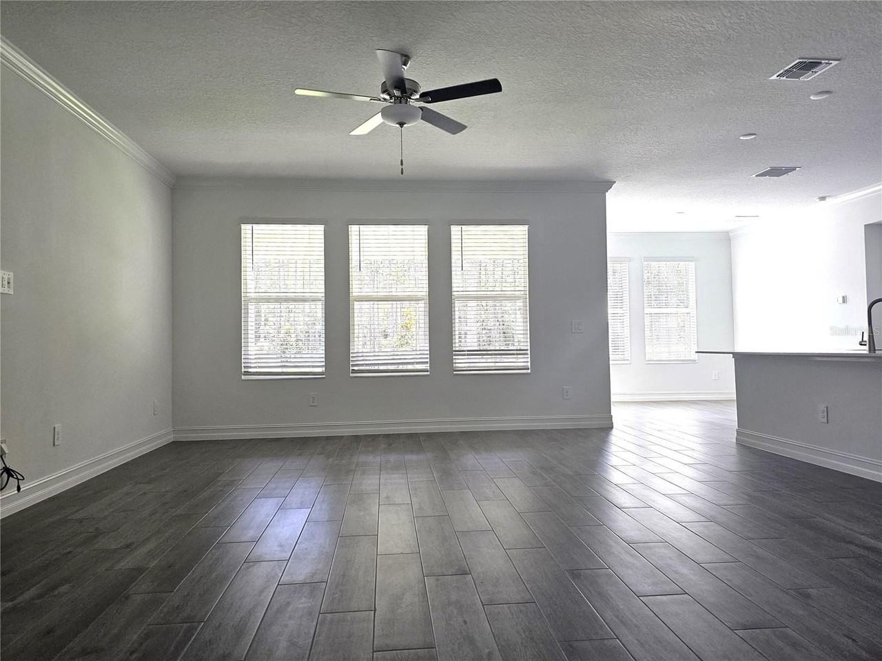 18271 Pearl View Pl - Photo 4 of 47