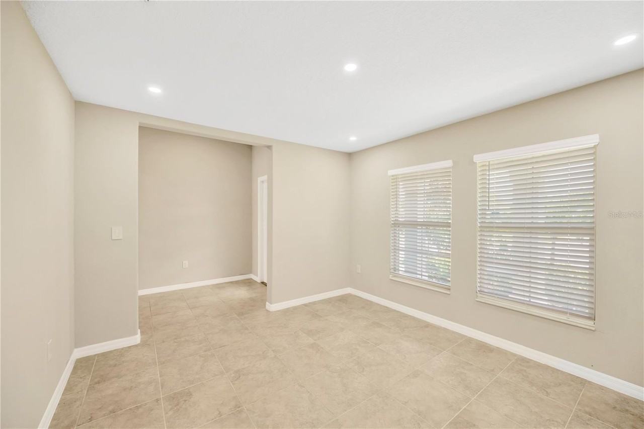 10207 Cakebread Ln - Photo 6 of 48