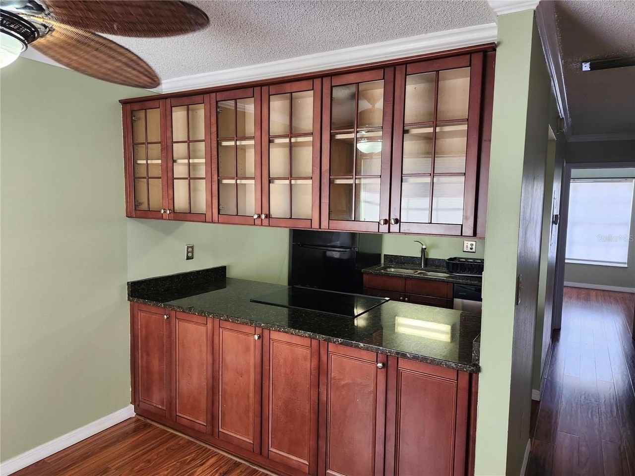 8212 11th St N #D - Photo 6 of 11