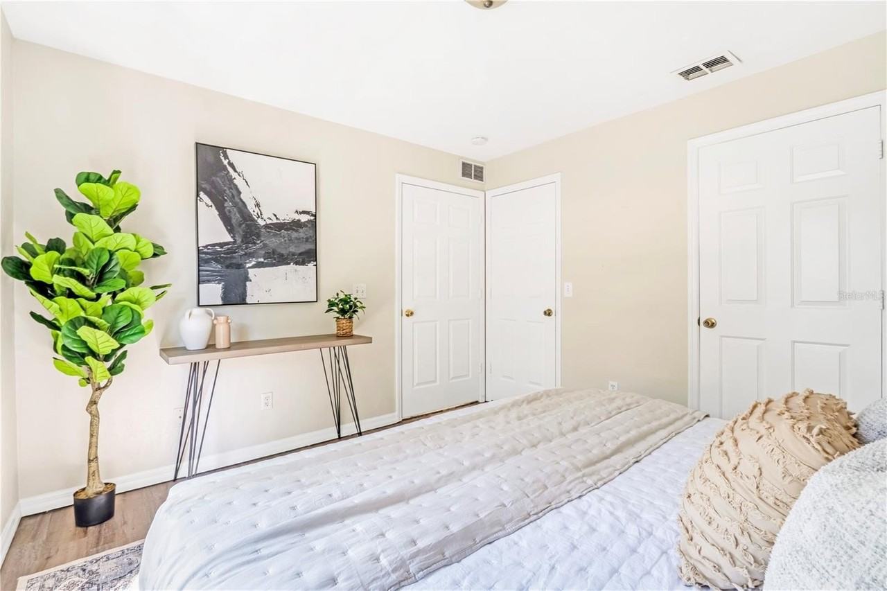 816 Grove Ave - Photo 3 of 11