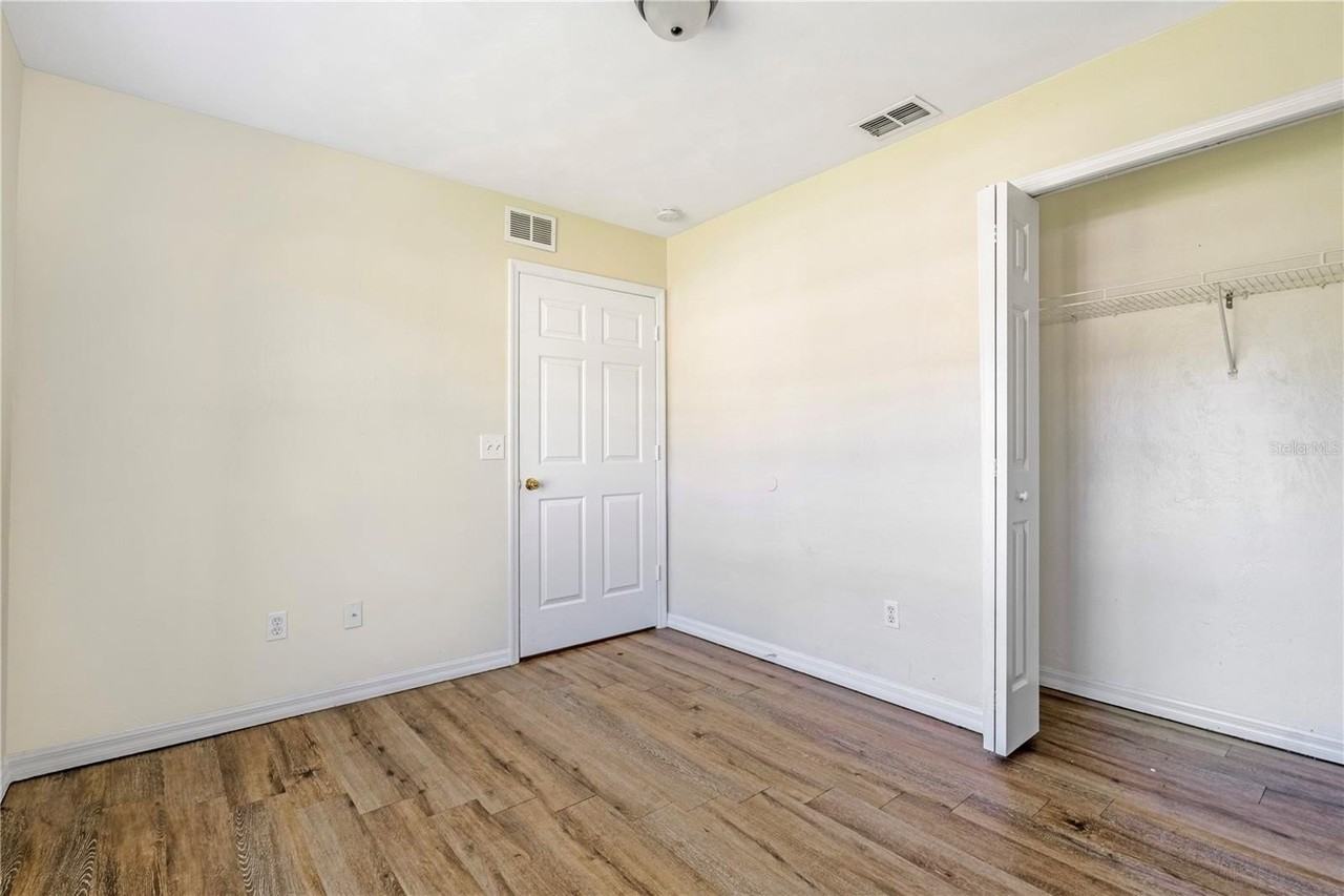 816 Grove Ave - Photo 6 of 11