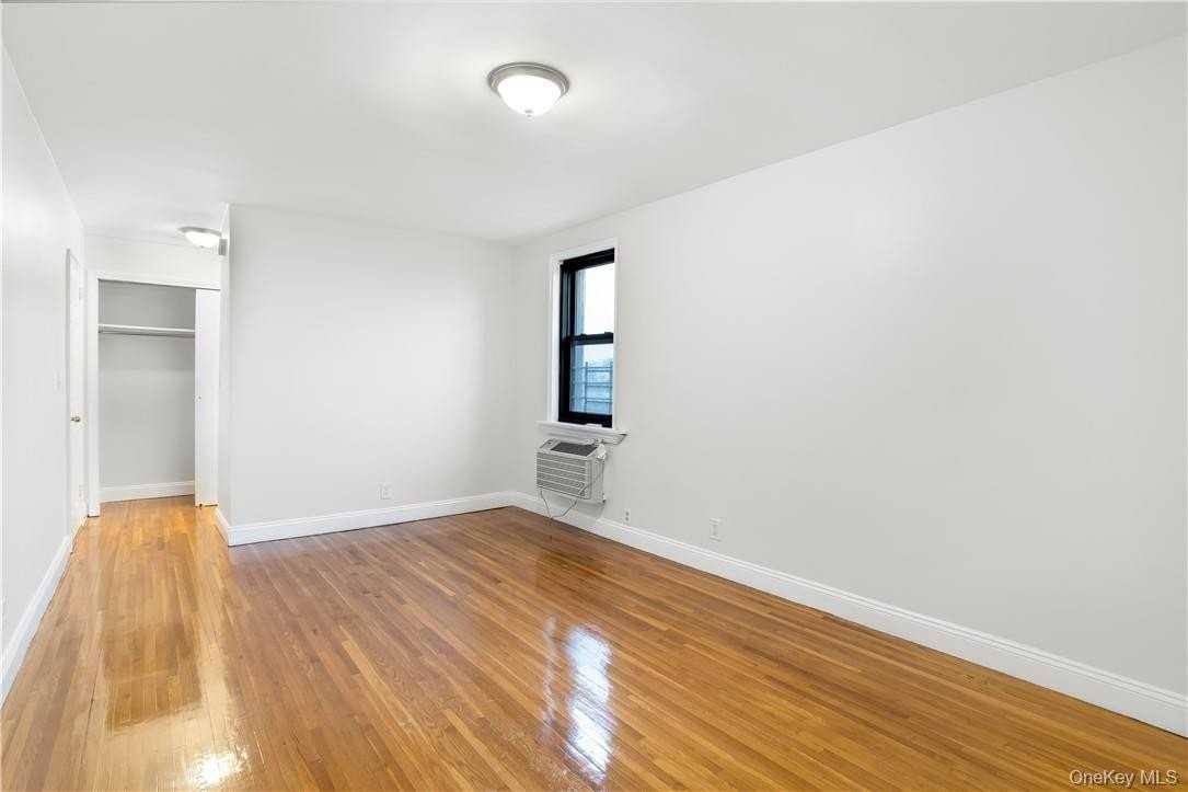 411 Bronx River Rd #7F - Photo 2 of 23