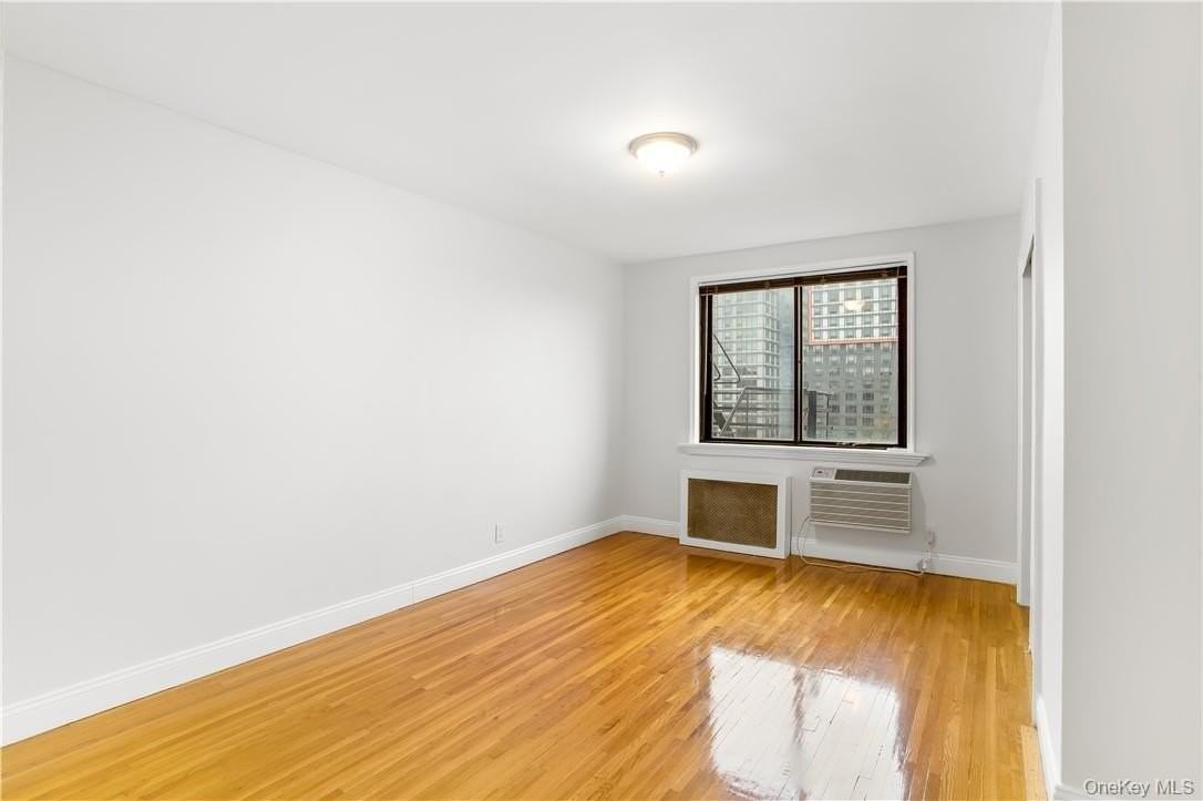 411 Bronx River Rd #7F - Photo 5 of 23