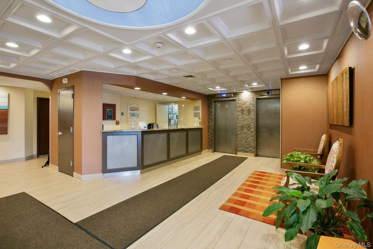 185 W Park Ave #209 - Photo 6 of 17