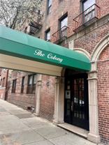 3006 29th St #2R - Photo 1 of 1