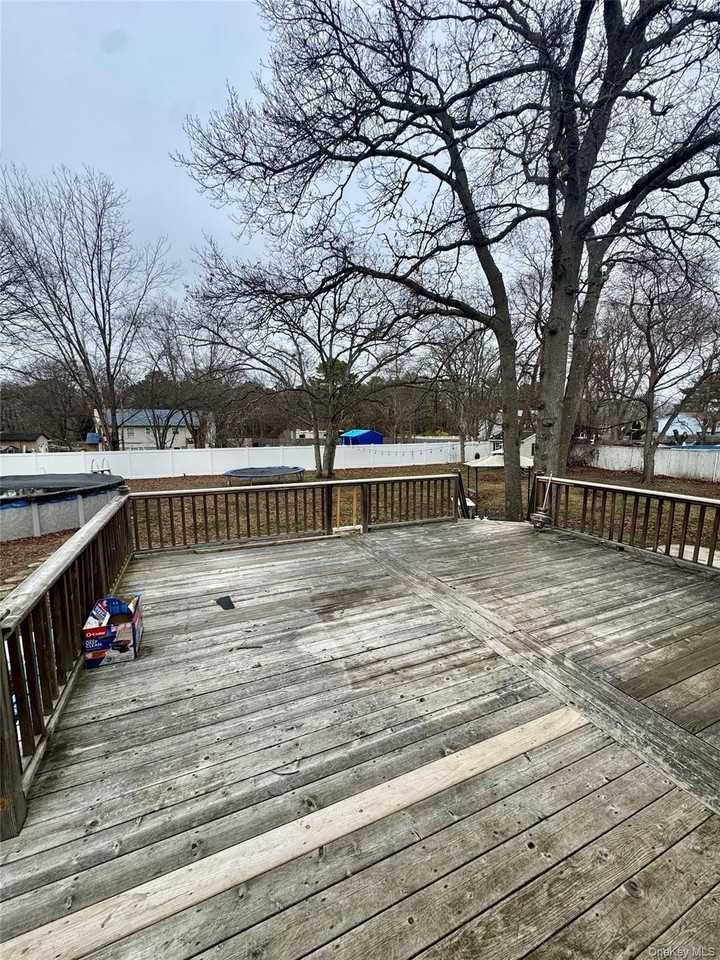 15 New York Ave - Photo 3 of 4