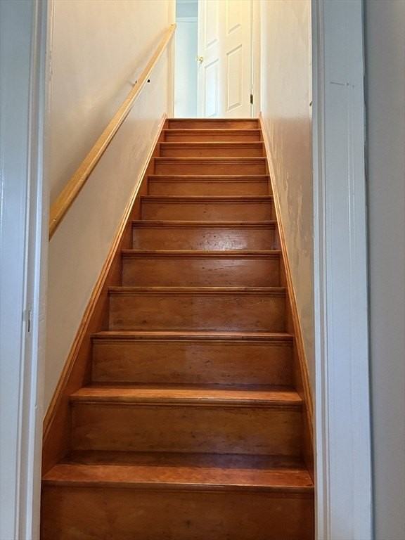 111 Holden St Unit B - Photo 3 of 23