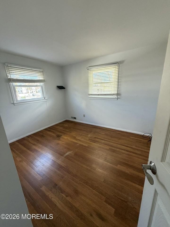 6 Barbara Ln - Photo 5 of 9