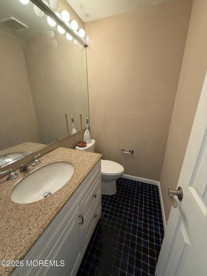 6 Barbara Ln - Photo 7 of 9