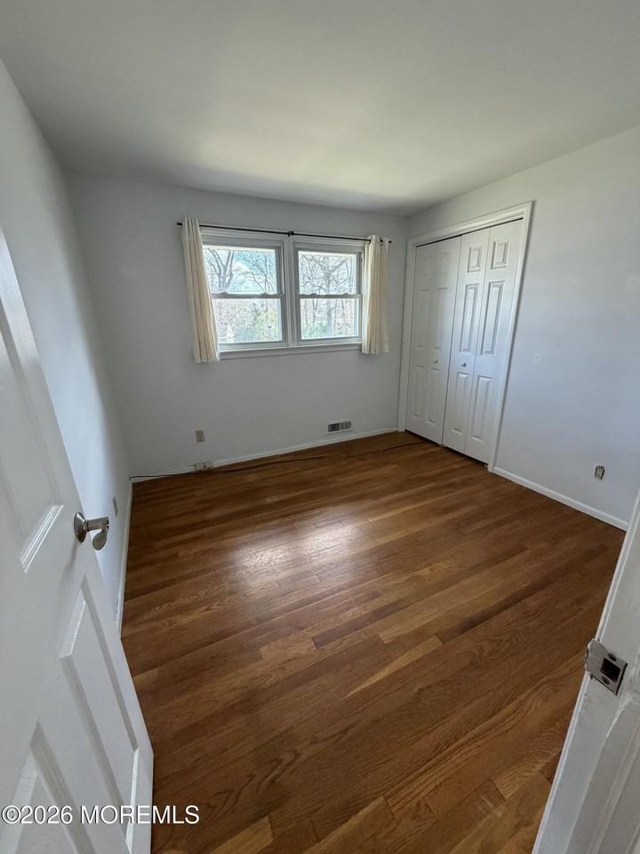 Barbara Ln - Photo 5 of 9