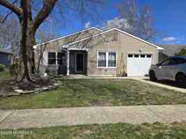 featured image of 51 Nautilus Dr