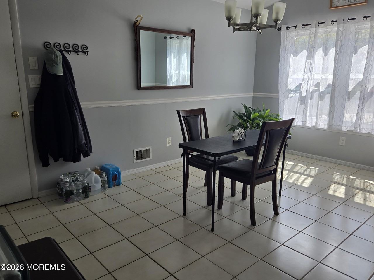 51 Nautilus Dr - Photo 5 of 11