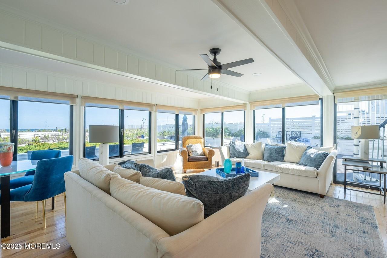 14 Falls Rd - Photo 4 of 40