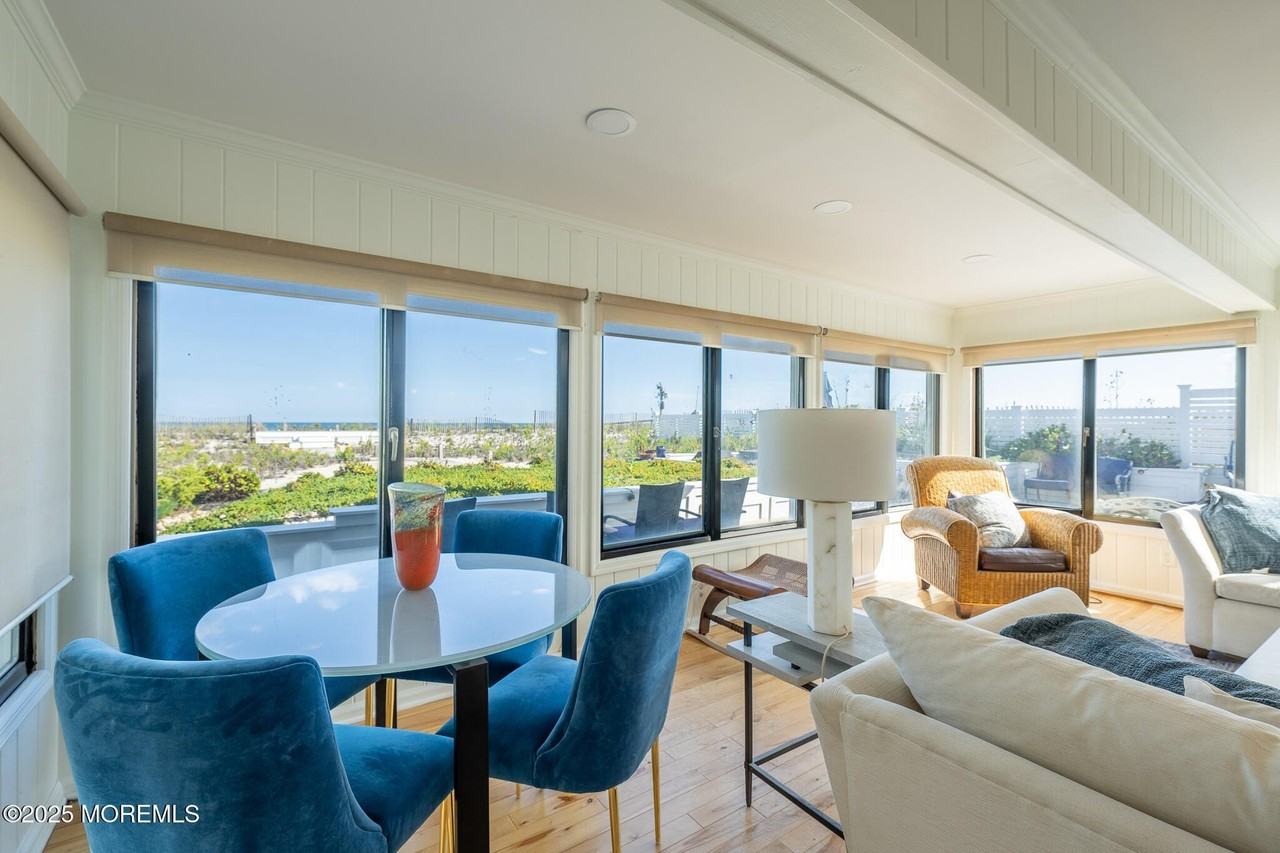 14 Falls Rd - Photo 5 of 40