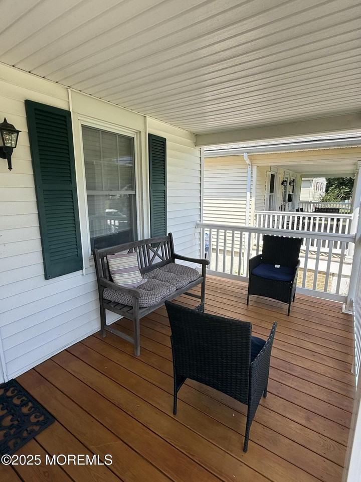 34 Whale Pond Rd - Photo 4 of 17