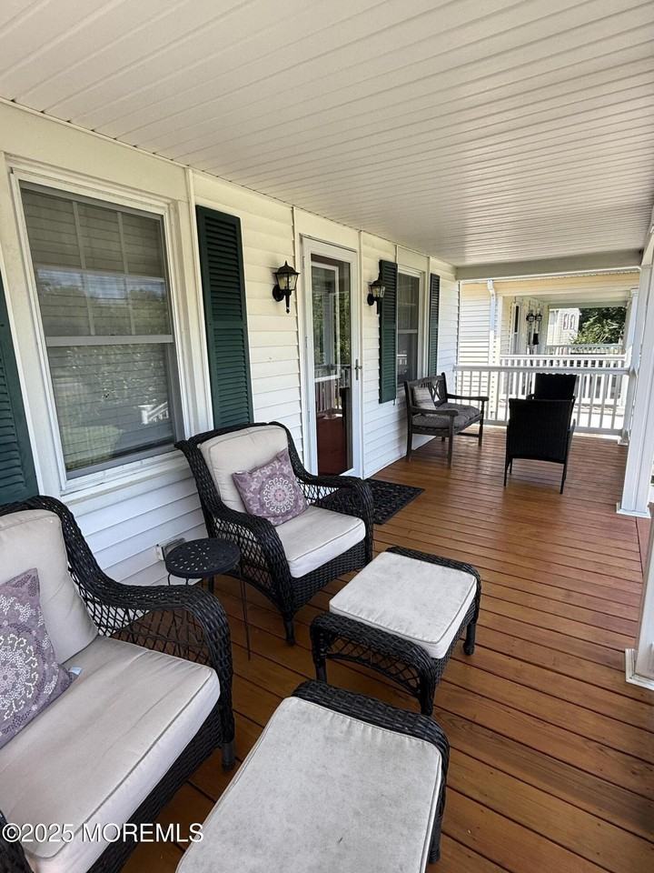 34 Whale Pond Rd - Photo 5 of 17