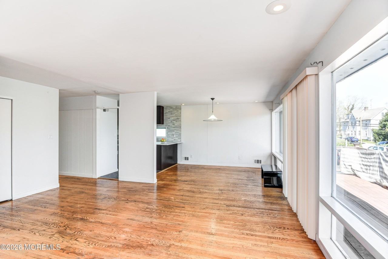 167169 N Main St - Photo 6 of 22