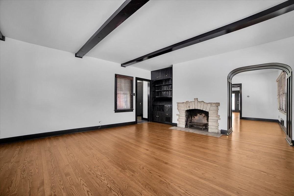 4941 Montgomery Ave - Photo 5 of 45