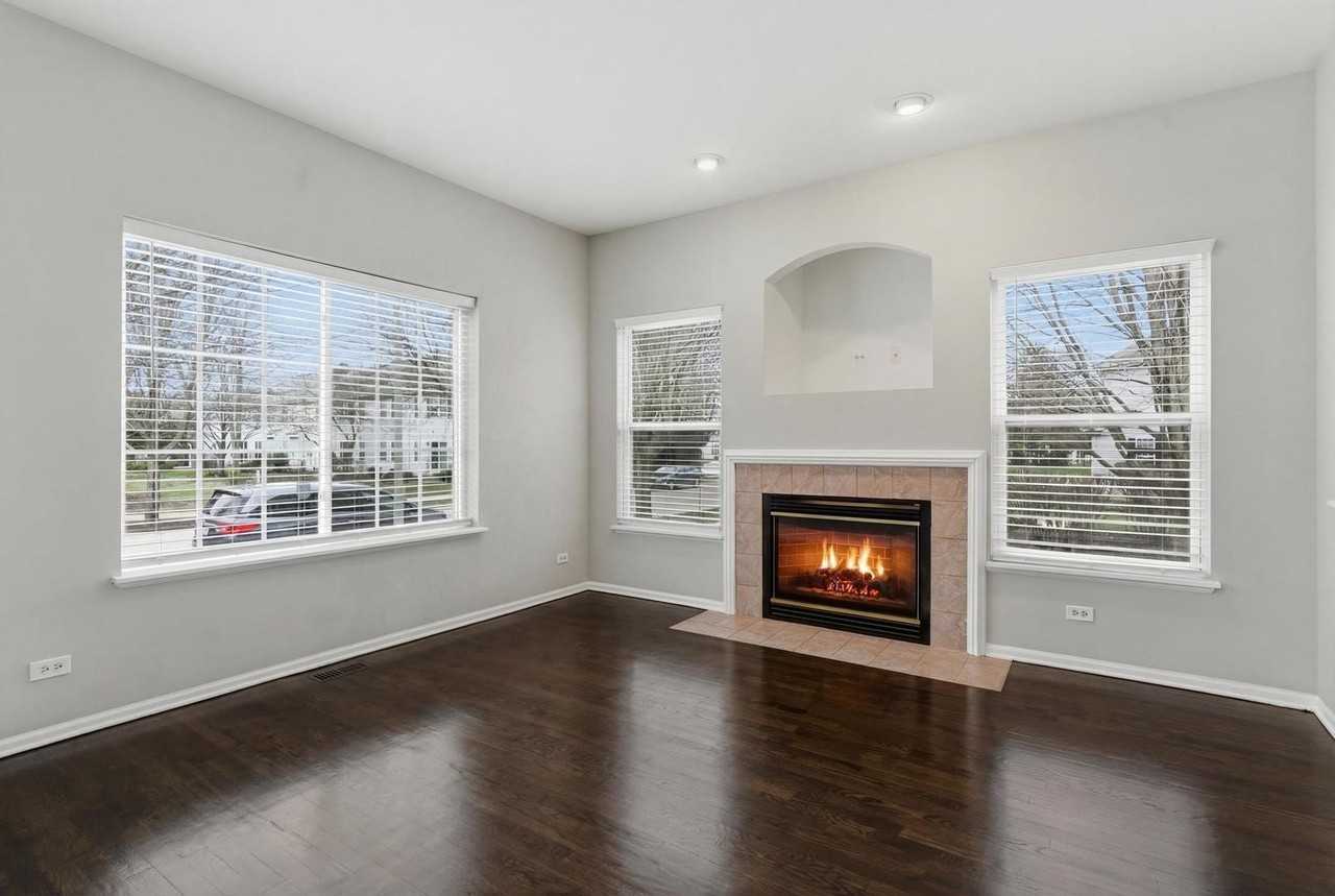 2313 Stoughton Dr - Photo 3 of 19