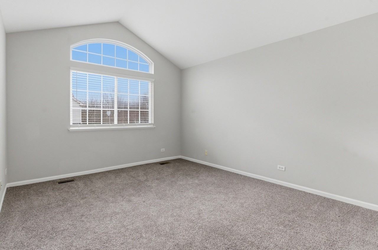 2313 Stoughton Dr - Photo 7 of 19