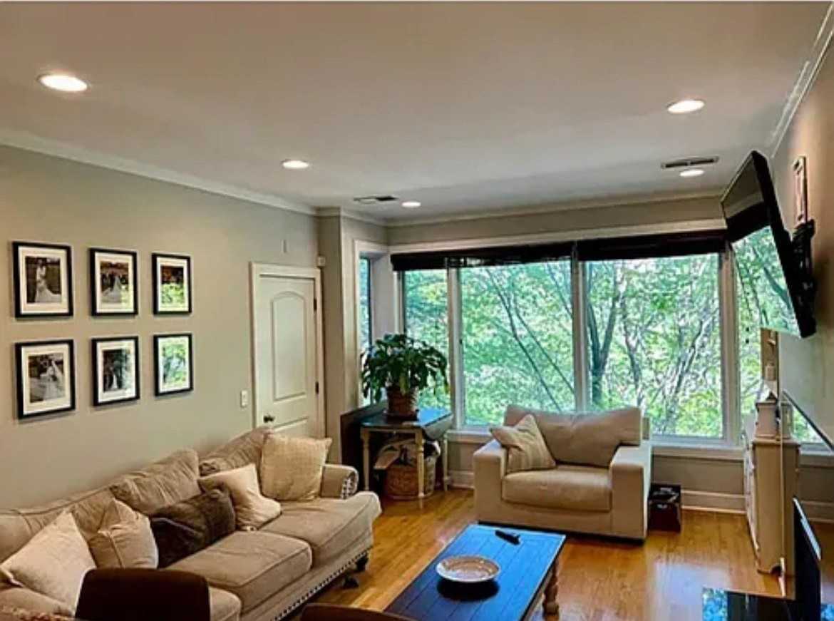 608 N May St Apt 3 - Photo 3 of 16