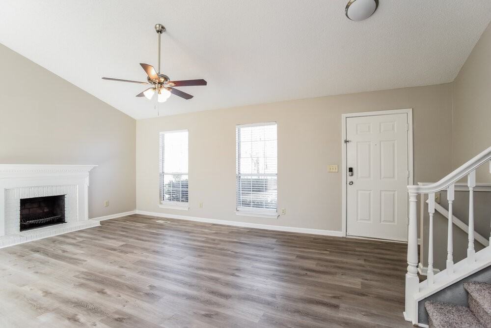 5003 Jade Ct - Photo 4 of 17